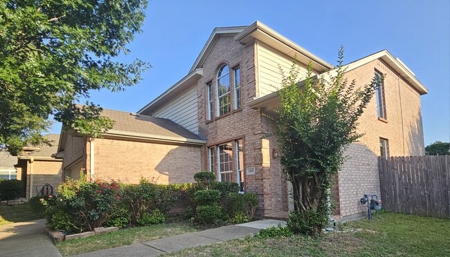 Primary Photo - 8409 Romanway Dr