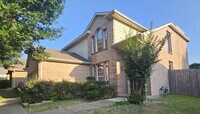 Building Photo - 8409 Romanway Dr