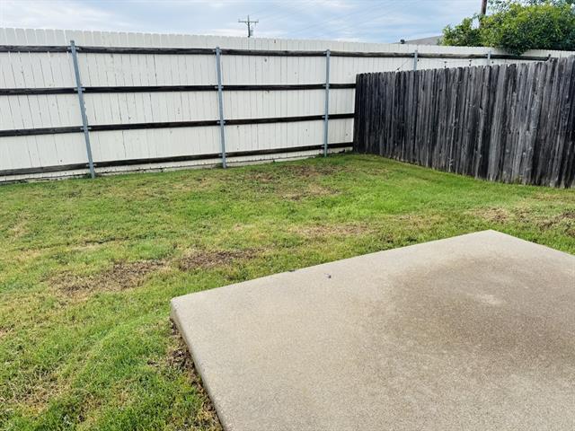 Building Photo - 1627 Summerhill Ct