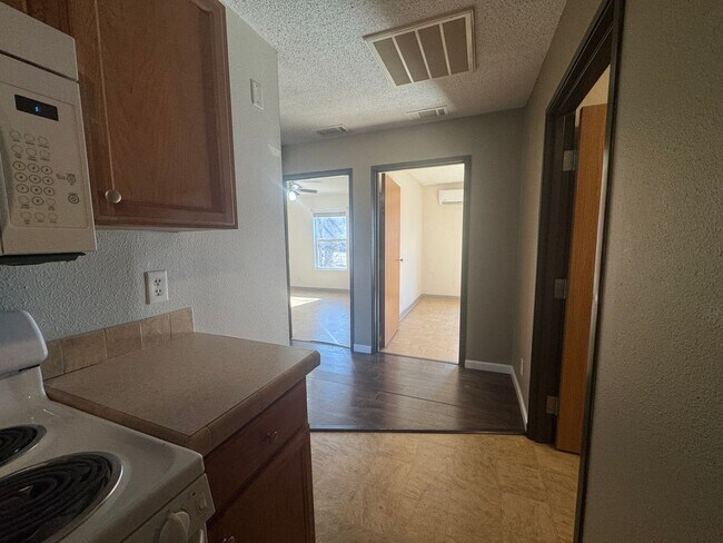 Building Photo - 22474-224D2 Restful Ln