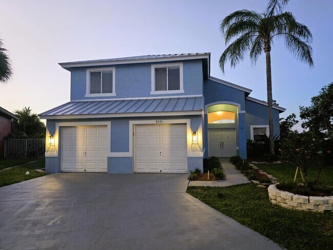 Building Photo - 8225 Pelican Harbour Dr