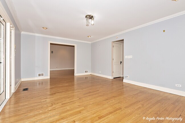 Building Photo - 756 Stonegate Rd