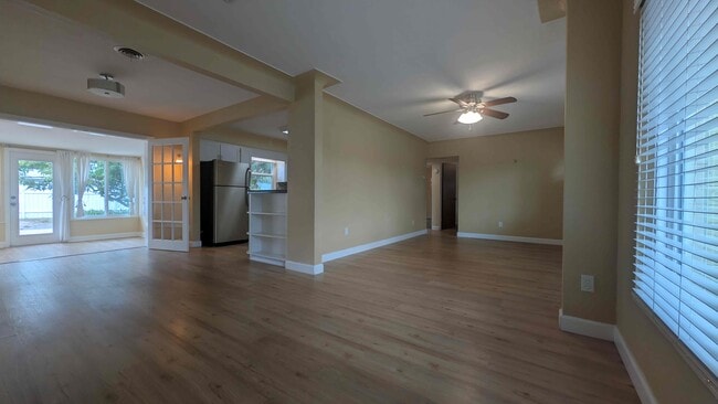 Building Photo - 4019 28th Ave N