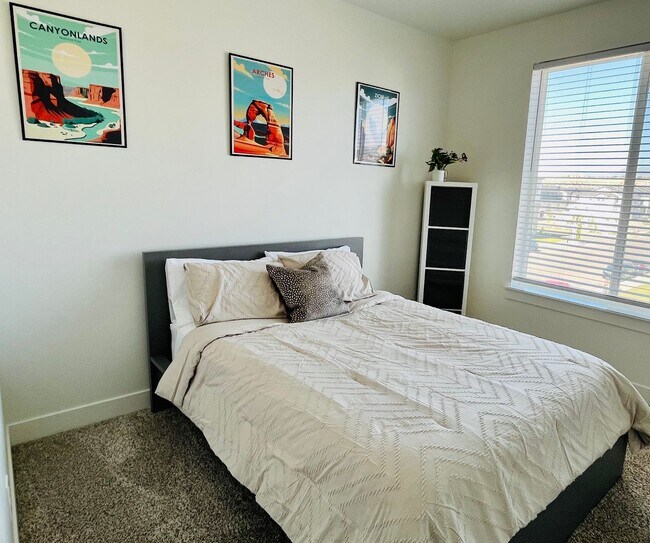 Building Photo - Comfortable 3 Bed / 2 Bath Home Available in Lehi