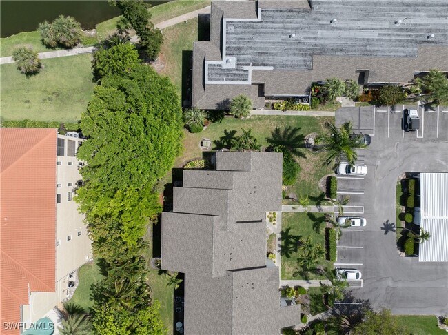 Building Photo - 5483 Peppertree Dr