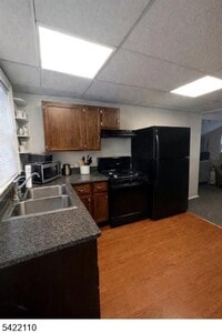 Building Photo - 7 Midland Ave