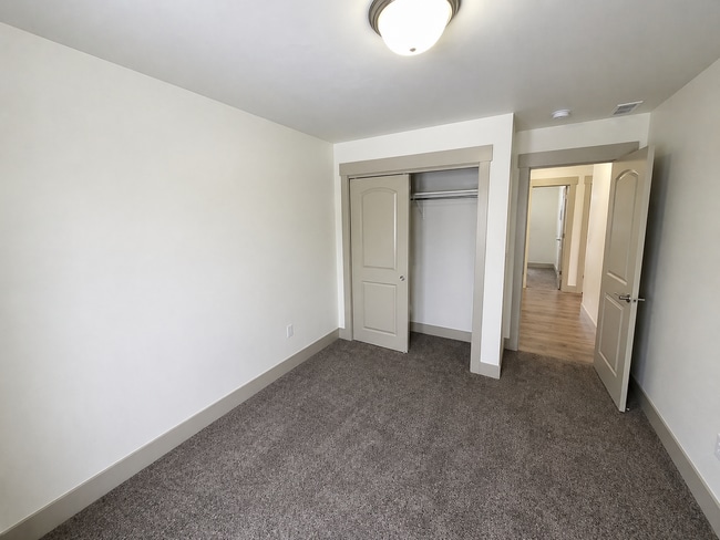 Building Photo - BEAUTIFUL 4 BED 3 BATH HOME IN REXBURG WITH CONNECTED OFFICE & SEPARATE ENTRANCE