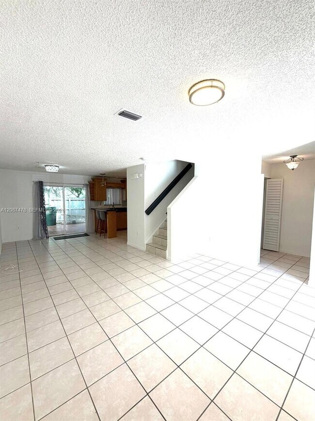 Building Photo - 17969 SW 140th Ct