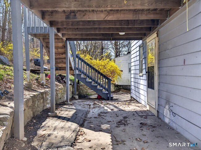 Building Photo - 91 Jewett St