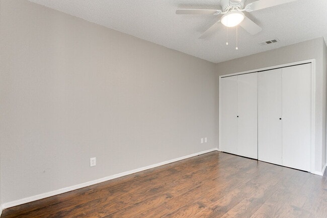 Building Photo - "Charming 3-Bedroom Retreat with 2 Full Baths in Rowlett – 1,894 Sq. Ft. of Comfort on Shipman St.!"