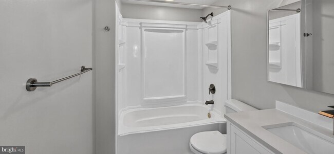 Building Photo - 6556 Pennacook Ct