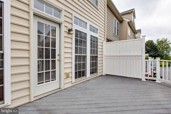Building Photo - 5151 Key View Way