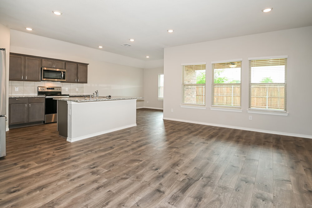 Building Photo - 2618 Saldana Dr