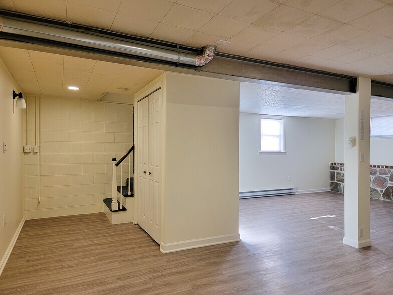 Building Photo - 2132 Kramer Mill Rd