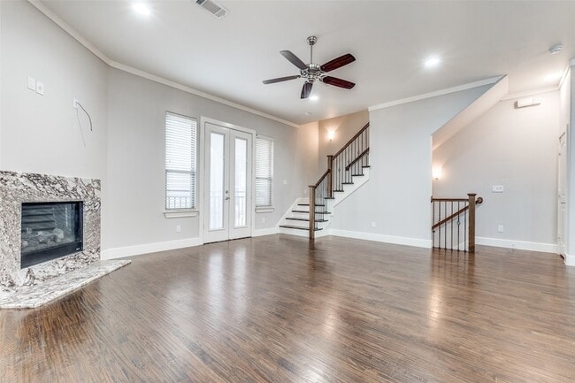 Building Photo - 4323 Dickason Ave