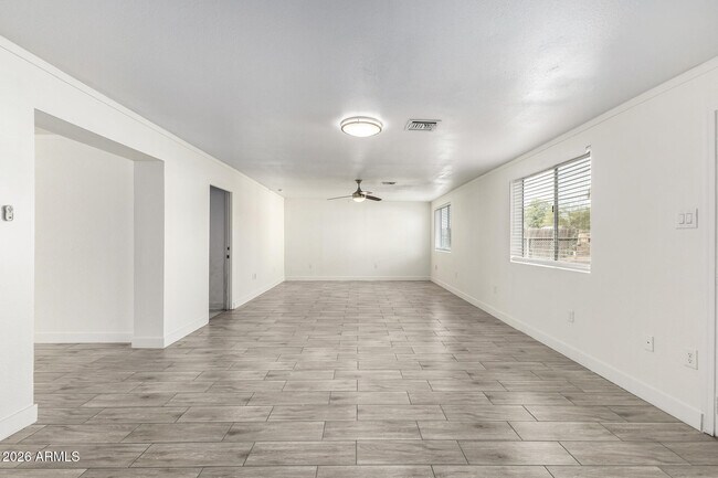 Building Photo - 3920 W Harmont Dr