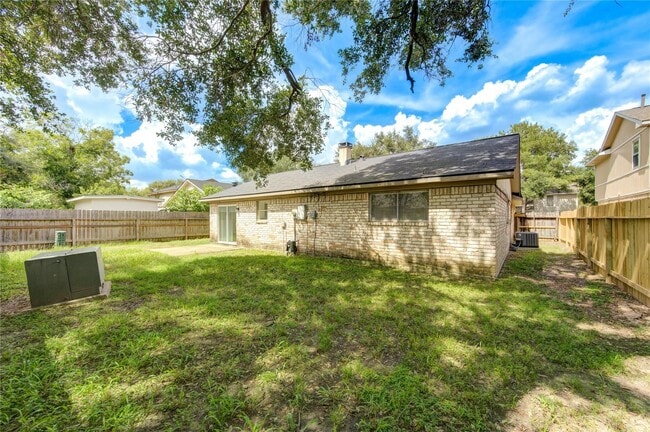 Building Photo - 950 Grand Jct Dr