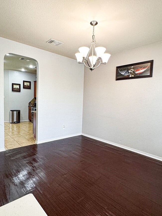 Building Photo - 9503 Adeel Dr