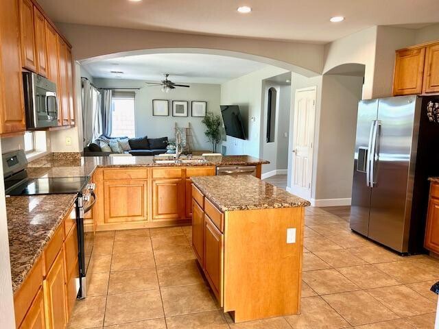 Building Photo - 4075 E Oxford Ln