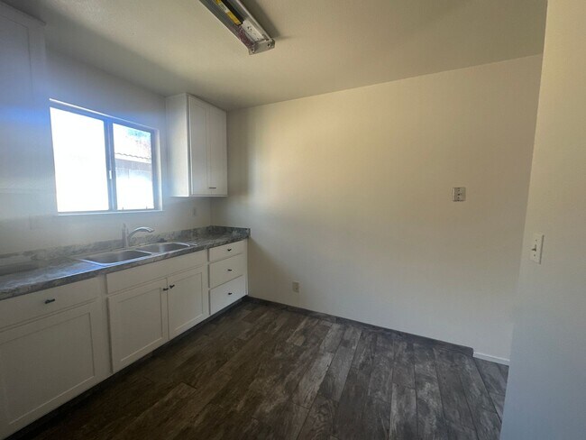 Building Photo - Gated community - Water, Garbage & Sewer I...