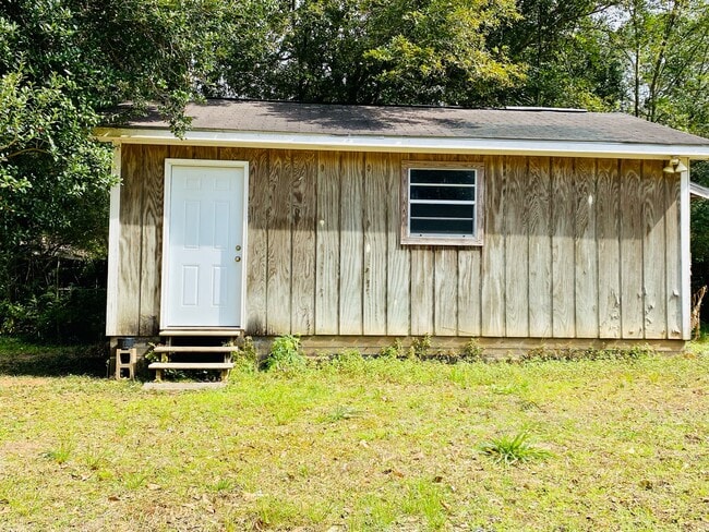 Building Photo - 4663 Rosewood Dr