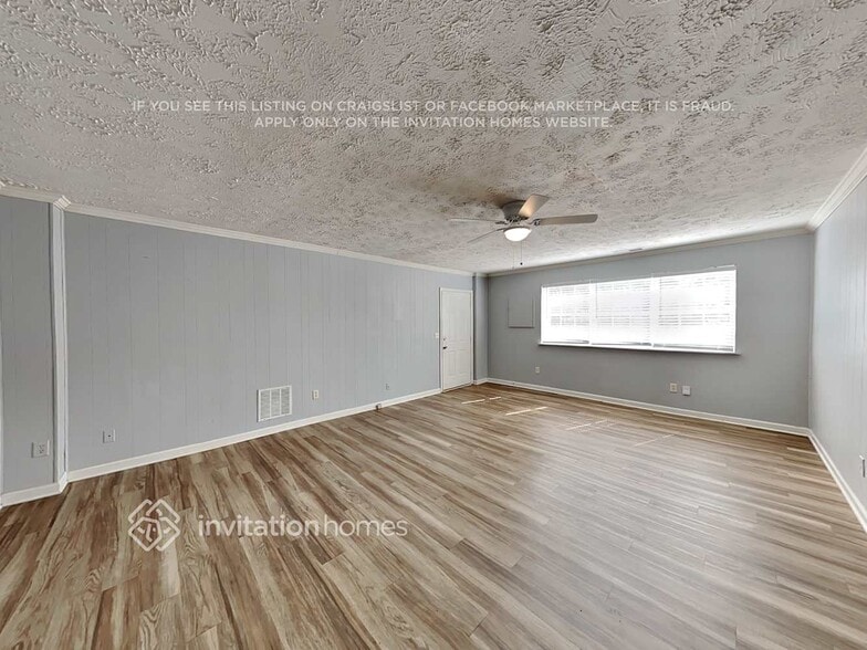 Building Photo - 4669 S Landing Dr