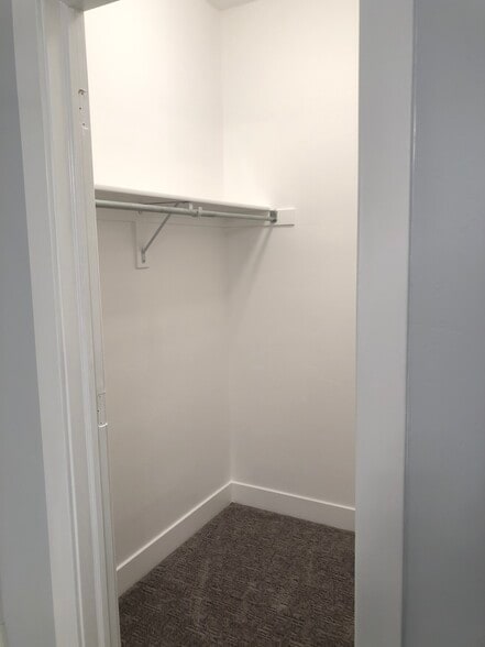 Master Closet - 4528 W South Jordan Pky