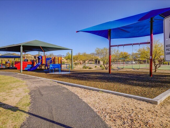 Building Photo - ** WOW $500.00 OFF FIRST FULL MONTHS RENT ...
