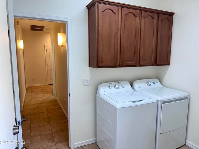 Building Photo - 4324 S Fireside Trail