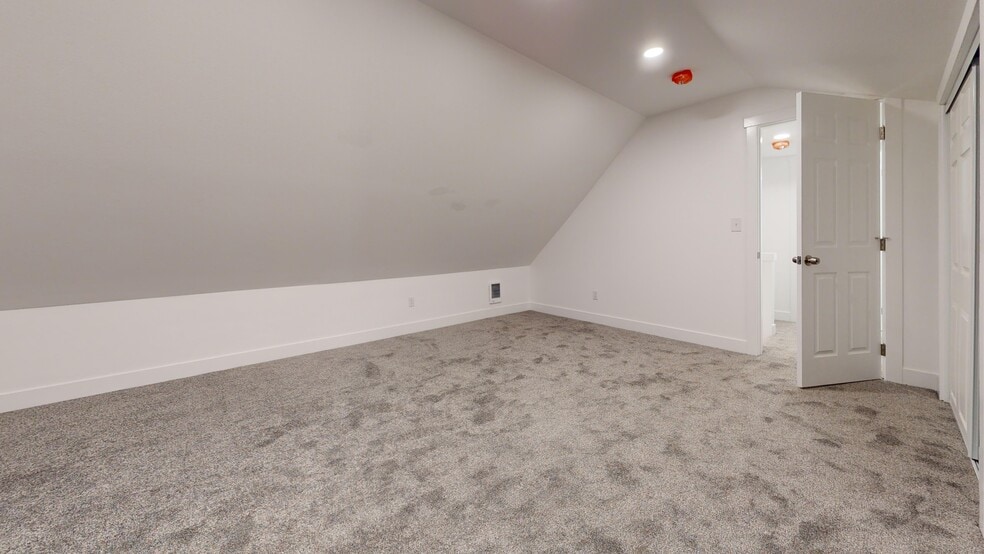 Building Photo - 16702 SE 1st St