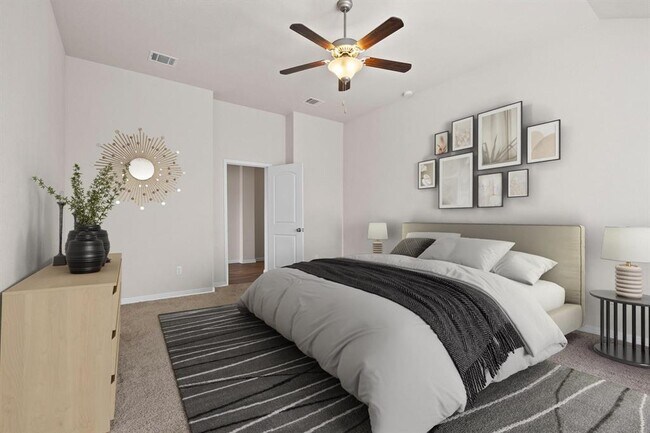 Building Photo - 131 Mount Ellen St