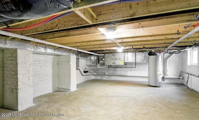 Building Photo - 8 Ravine Dr
