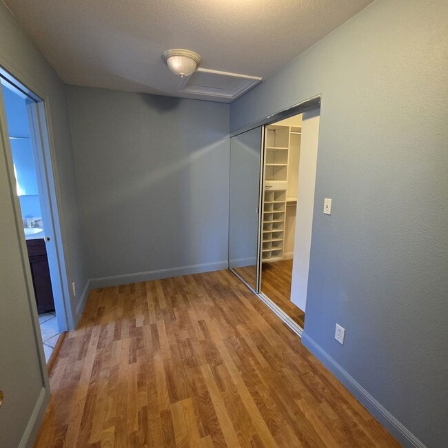 Building Photo - Updated 1-Bedroom Home in Concord – Utilit...