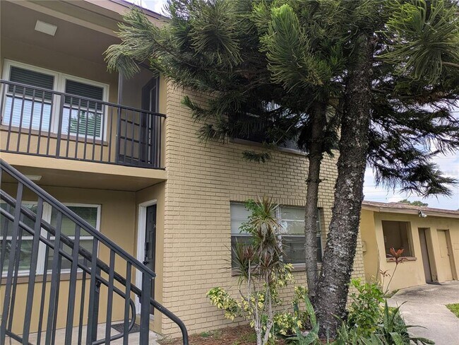 Building Photo - 2500 Harn Blvd