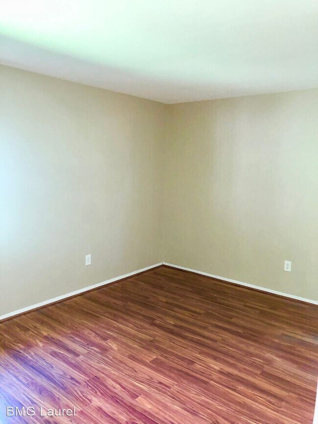 Building Photo - 3 br, 2 bath House - 13432 Yorktown Dr.