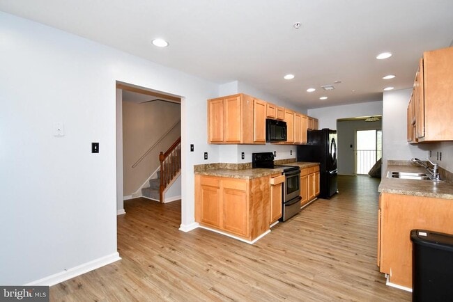 Building Photo - 11234 Hannah Way