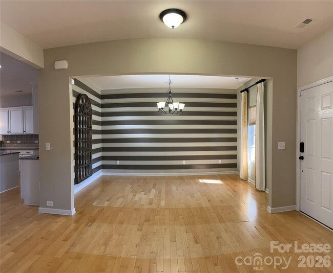 Building Photo - 105 E Neel Ranch Rd