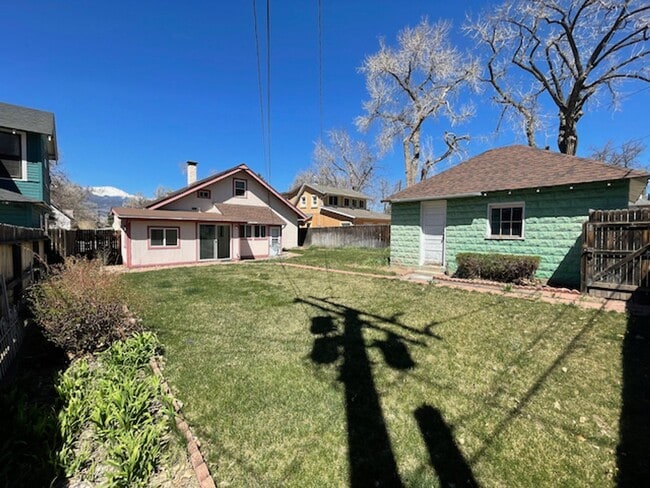 Building Photo - Beautiful historic 3BR/2BA Home