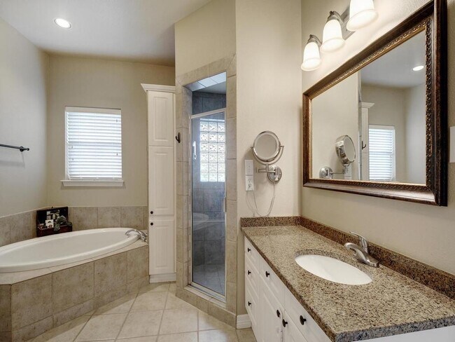 Building Photo - 1701 Spyglass Dr