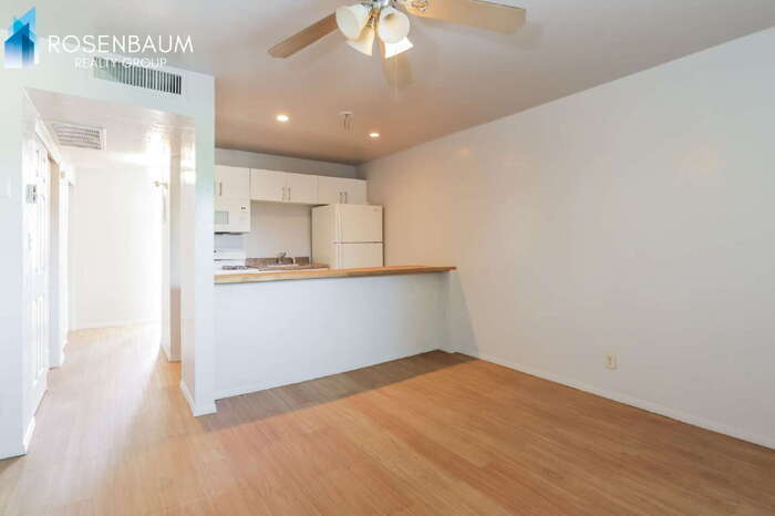 Building Photo - 770 N Dodge Blvd