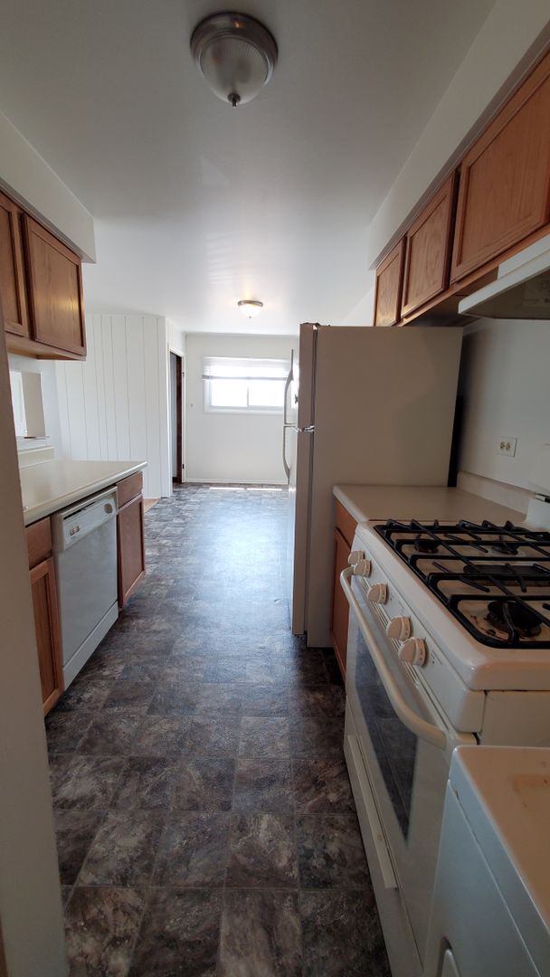 Building Photo - Tinley Park Condo
