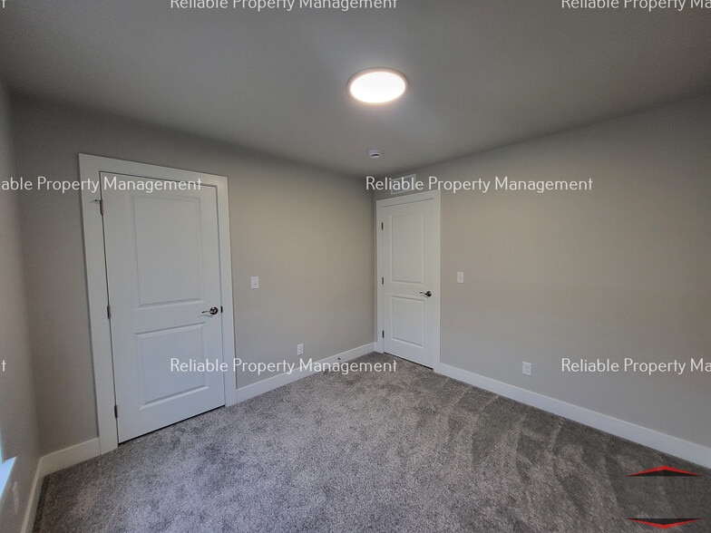 Building Photo - 1610 Hannah Ln