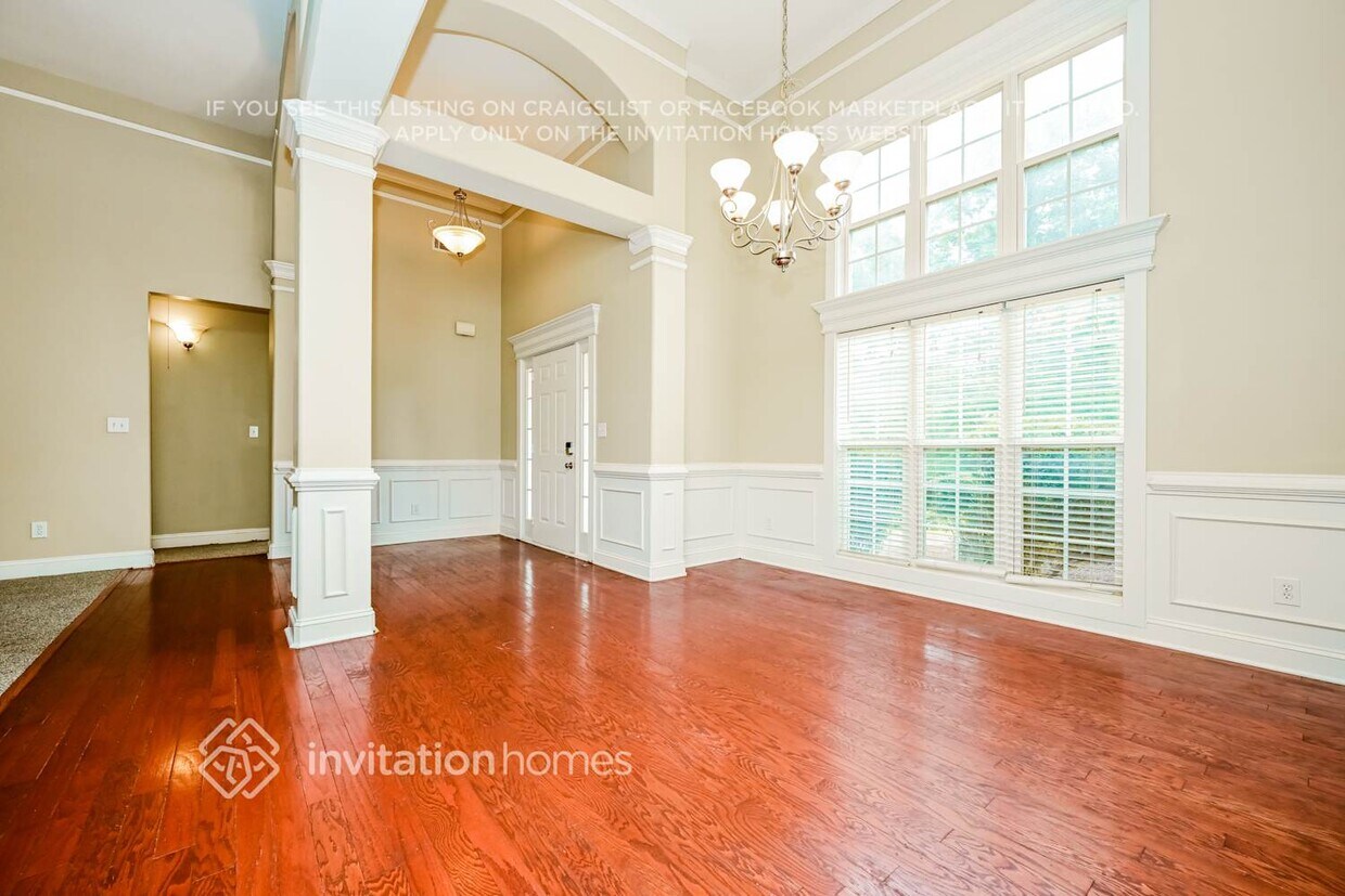 Building Photo - 55 Blue Grass Ct