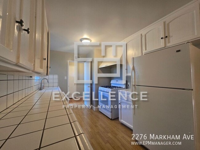 Building Photo - 2276 Markham Ave