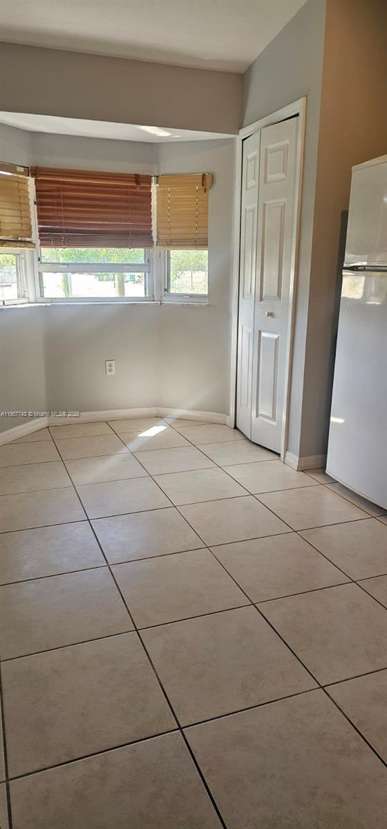 Building Photo - 2910 SE 12th Rd