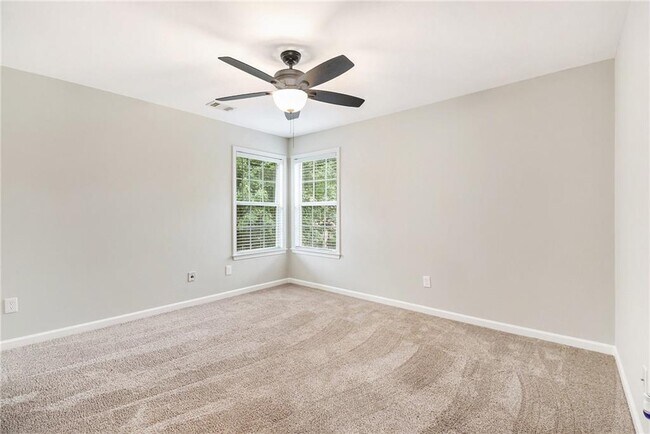 Building Photo - 510 Kingsport Dr