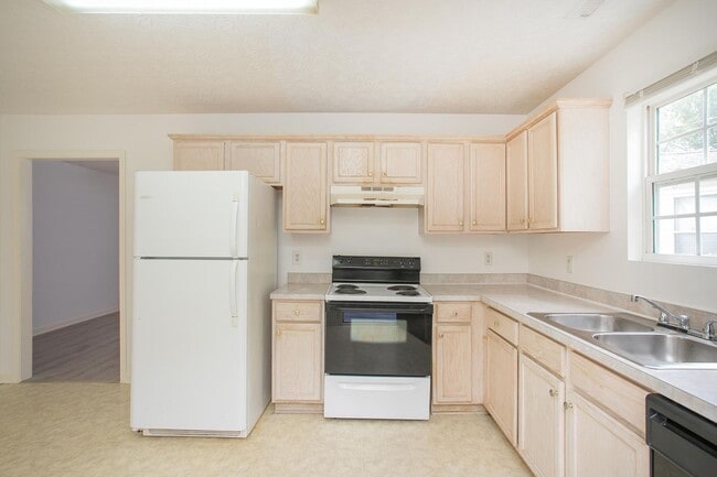 Building Photo - 517 Longleaf Ct