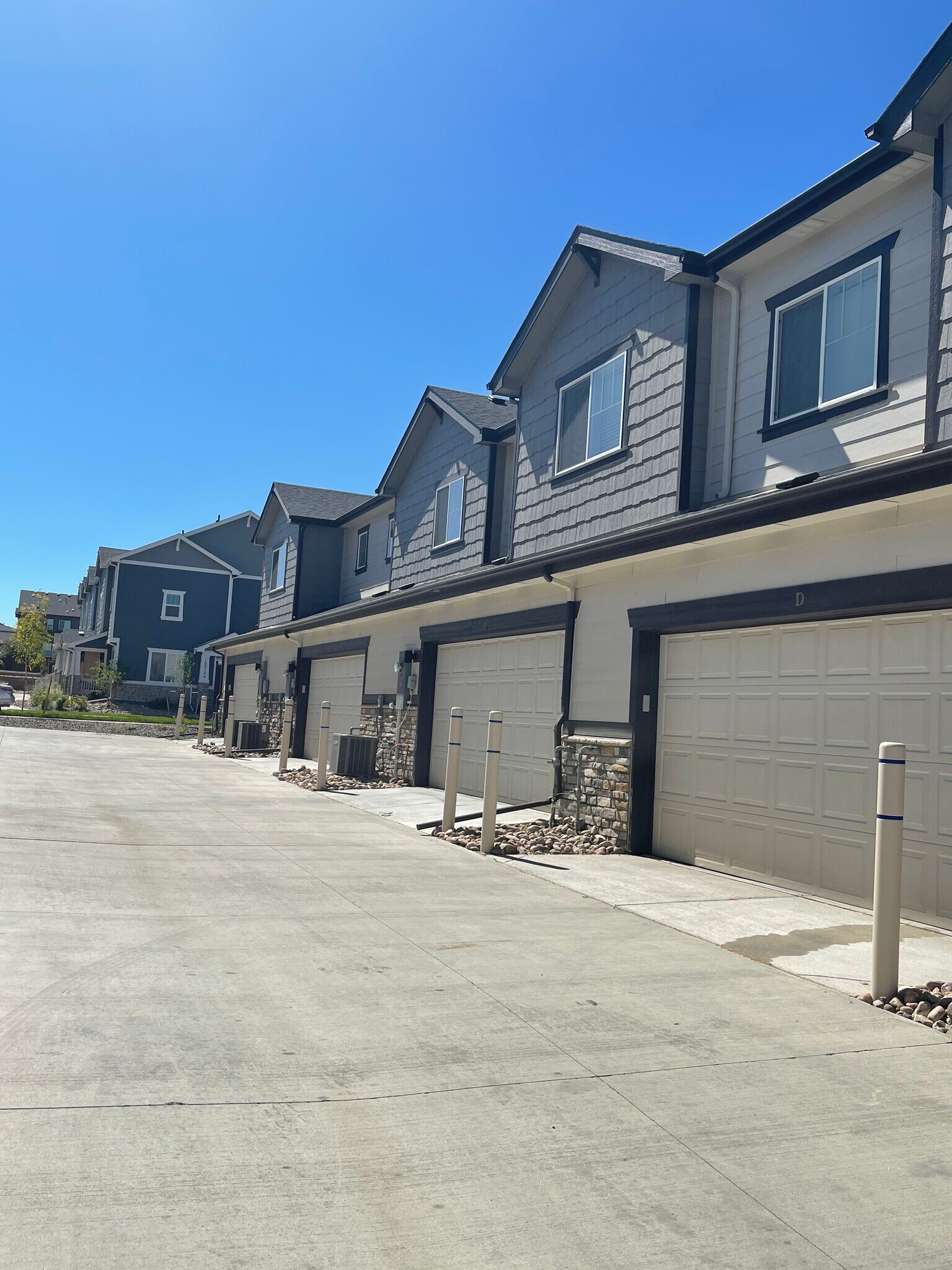 Oversized 2 Car Garage - 16828 E 119th Ave