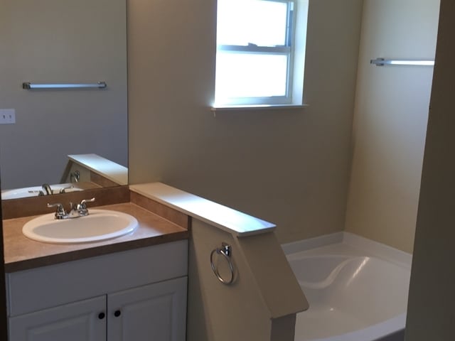 Building Photo - 287 Delake Rd NW