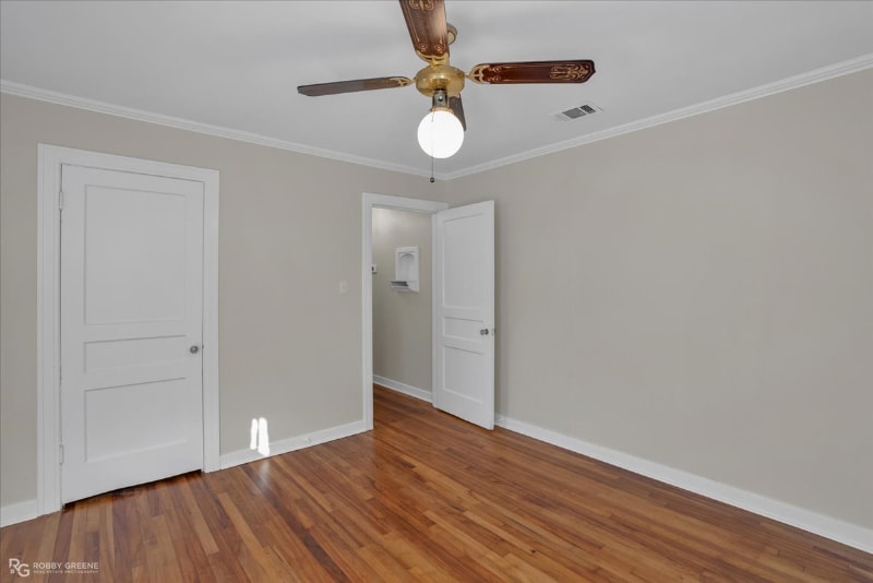 Building Photo - 3738 Greenway Pl